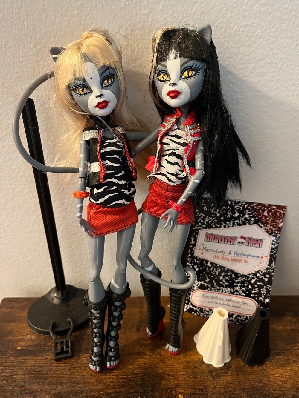Monster High Werecat Twins Meowlody Purrsephone 2011 G1 2 Pack